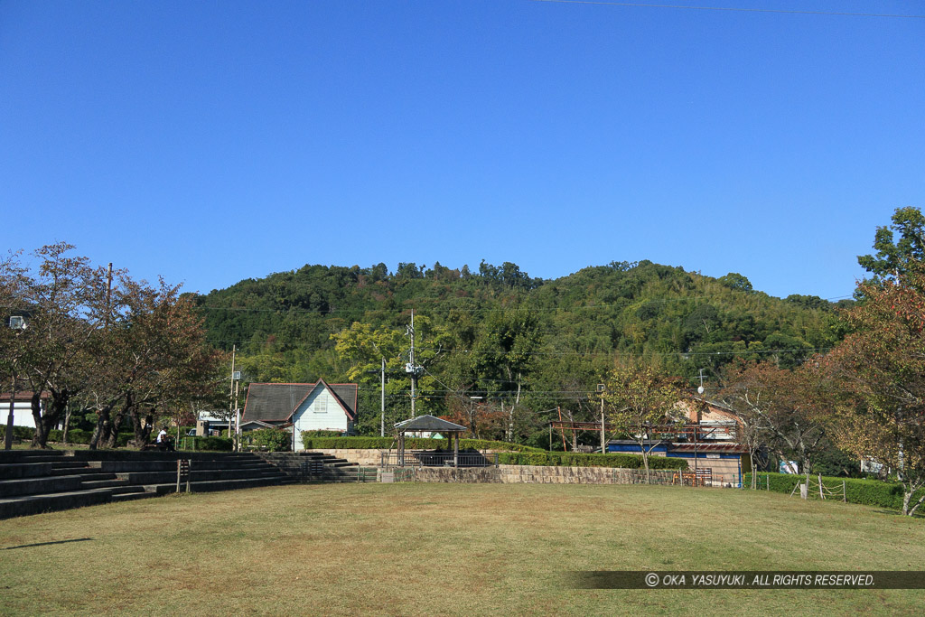 芥川山城の遠景