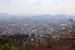 八幡山山頂から城下町を望む｜高解像度画像サイズ：6720 x 4480 pixels｜写真番号：5D4A6442｜撮影：Canon EOS 5D Mark IV