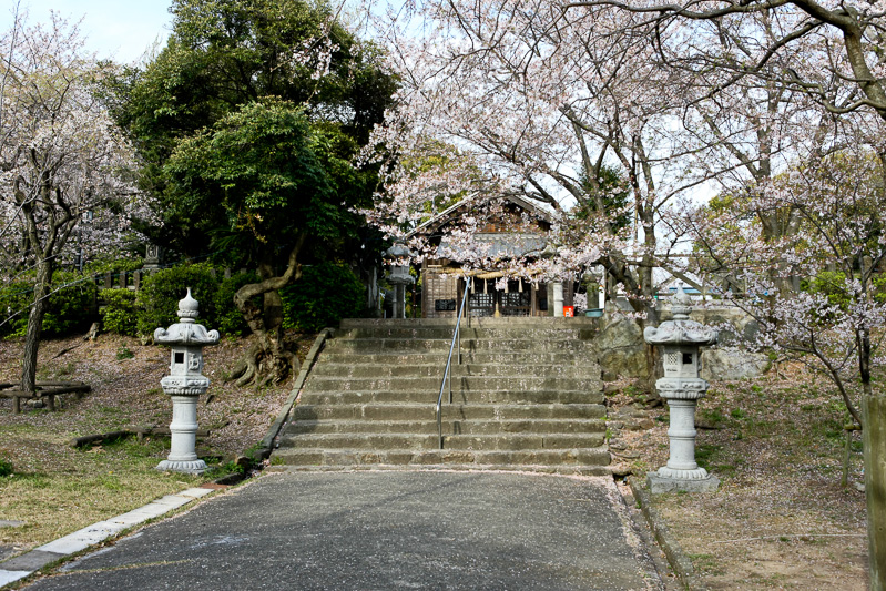 名島神社・名島城跡