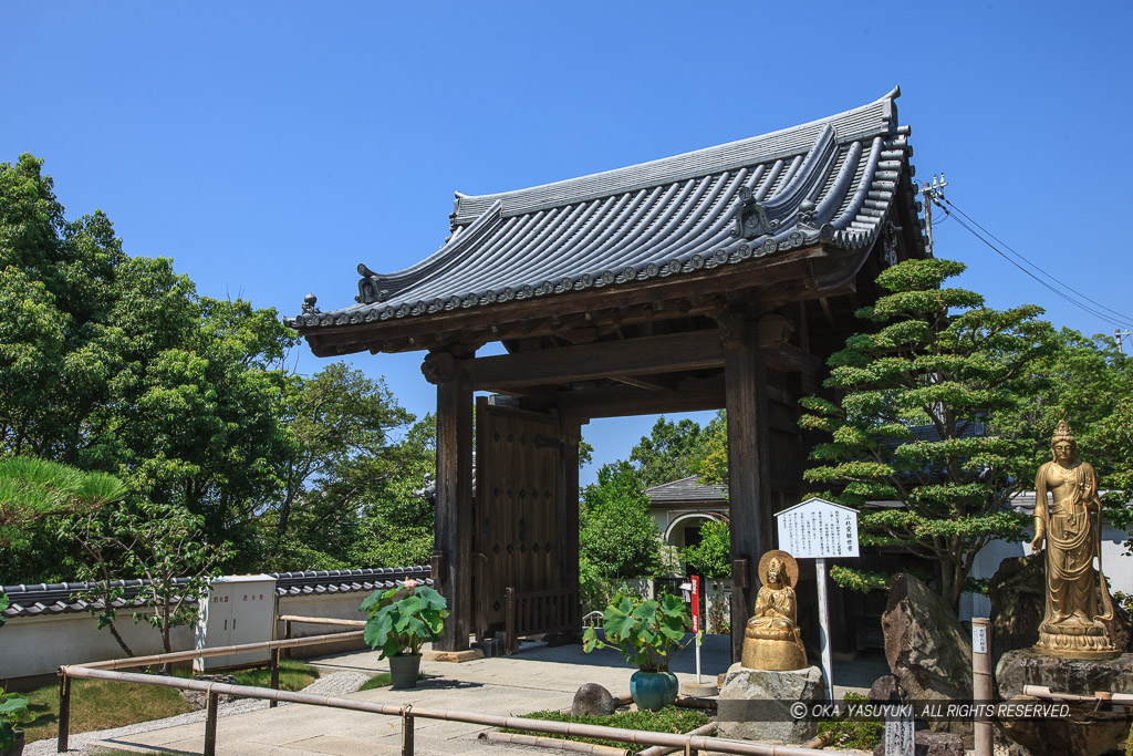 明石城切手門・伏見城からの移築城門・月照寺山門