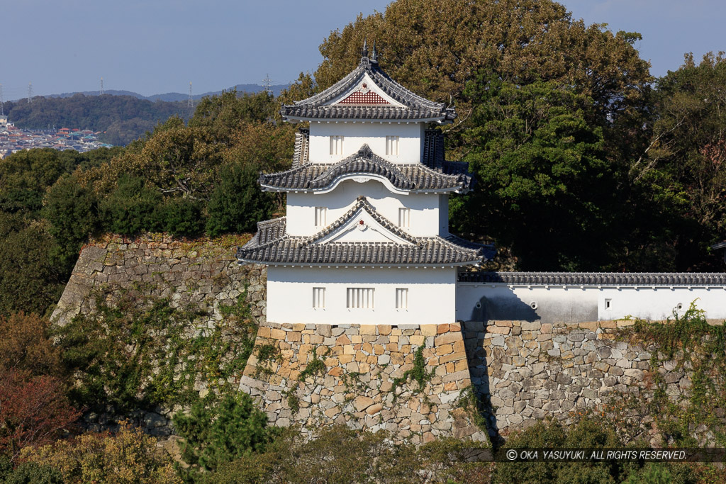 明石城天守台と坤櫓・伝伏見城遺構