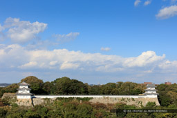 坤櫓と巽櫓｜高解像度画像サイズ：8188 x 5458 pixels｜写真番号：5DSA7586｜撮影：Canon EOS 5DS