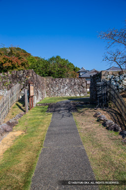 大手口 | 高解像度画像サイズ：3456 x 5184 pixels | 写真番号：1DXL7810 | 撮影：Canon EOS-1D X