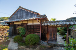 武家屋敷野村家・土居郭中 | 高解像度画像サイズ：5184 x 3456 pixels | 写真番号：1DXL7830 | 撮影：Canon EOS-1D X