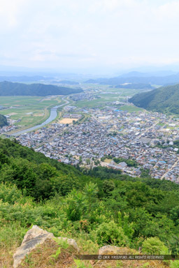 有子山城から出石城下を望む・新緑｜高解像度画像サイズ：5792 x 8688 pixels｜写真番号：5DSA8755｜撮影：Canon EOS 5DS
