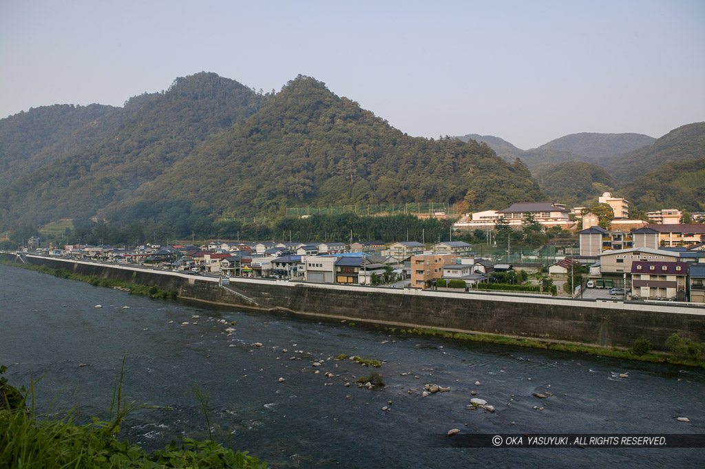 高梁川と臥牛山