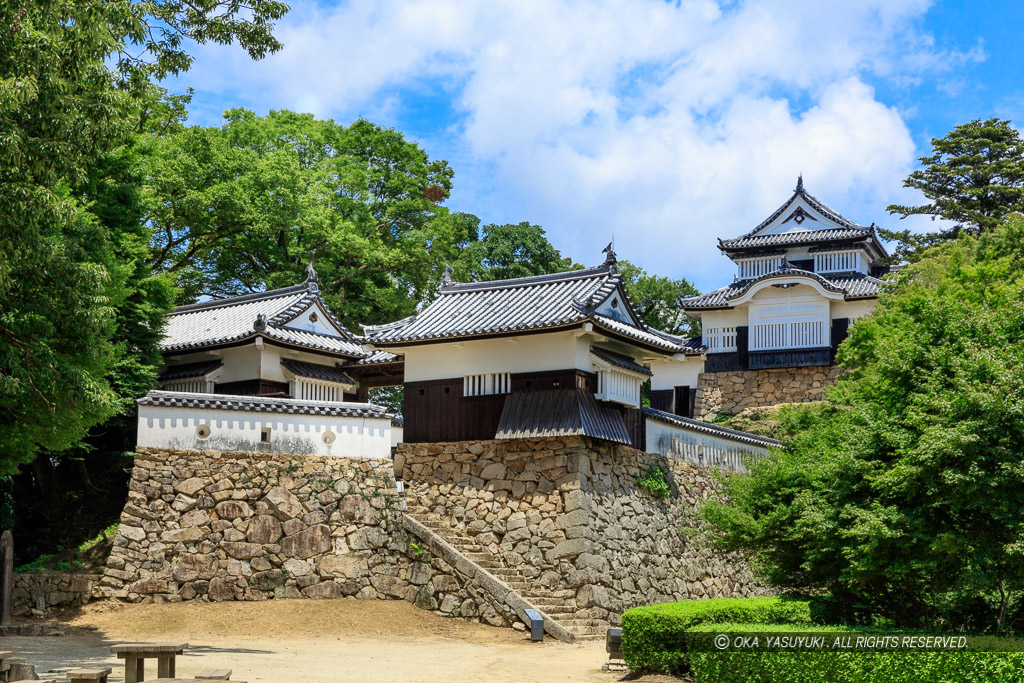 夏の備中松山城・二の丸から