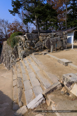 二の櫓門跡｜高解像度画像サイズ：4480 x 6720 pixels｜写真番号：5D4A3527｜撮影：Canon EOS 5D Mark IV