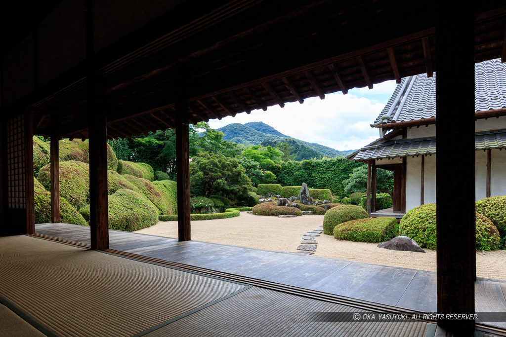 庭園・頼久寺