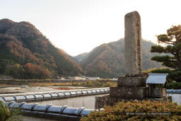 山中鹿介の墓・阿井の渡し｜高解像度画像サイズ：4947 x 3298 pixels｜写真番号：1DXL0047｜撮影：Canon EOS-1D X