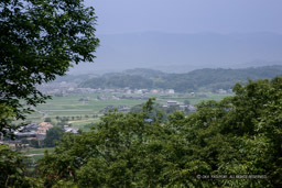 石井山秀吉本陣跡から望む2011年｜高解像度画像サイズ：5616 x 3744 pixels｜写真番号：1P3J6407｜撮影：Canon EOS-1Ds Mark III