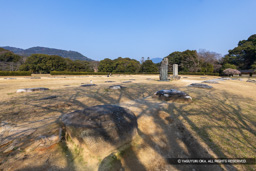 太宰府政庁正殿跡 | 高解像度画像サイズ：8192 x 5464 pixels | 写真番号：6F1A2818 | 撮影：Canon EOS R5m2