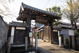 正眼寺山門(福知山城移築城門)|高解像度画像サイズ:6720 x 4480 pixels|写真番号:5D4A8100|撮影:Canon EOS 5D Mark IV