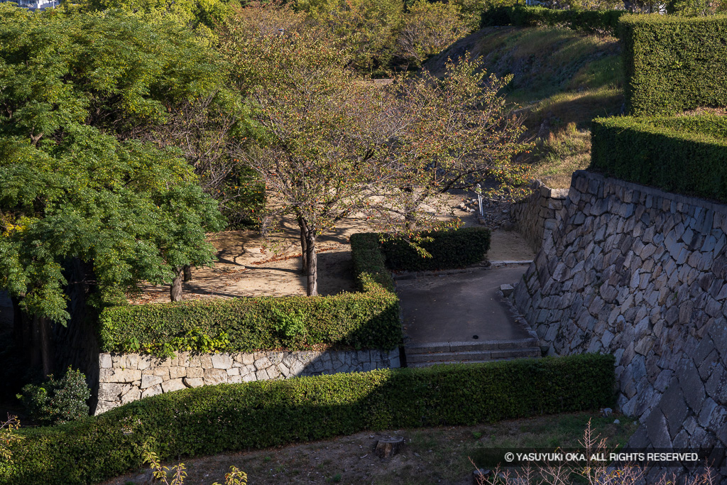 西坂口御門跡（二の丸跡）