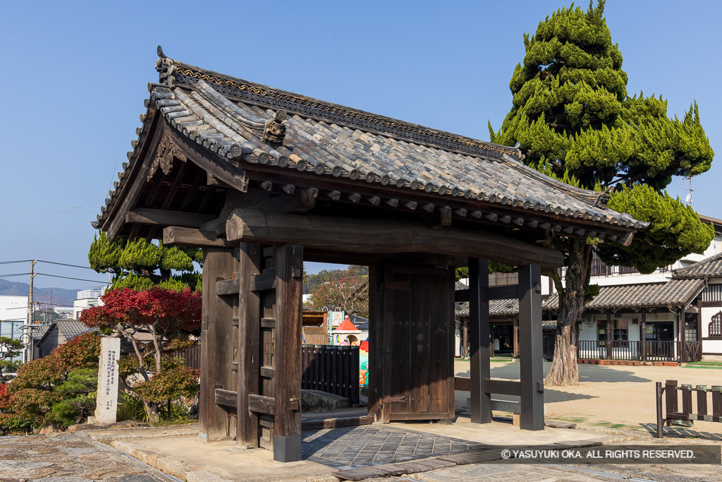 神辺城移築総門（實相寺）