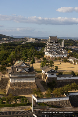 伏見櫓・筋鉄御門・天守 | 高解像度画像サイズ：5464 x 8192 pixels | 写真番号：344A2386 | 撮影：Canon EOS R5