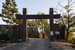 棗木御門跡 | 高解像度画像サイズ：8192 x 5464 pixels | 写真番号：344A2486 | 撮影：Canon EOS R5