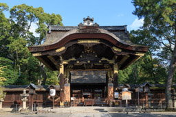 伏見城唐門・豊国神社唐門｜高解像度画像サイズ：5166 x 3444 pixels｜写真番号：1DXL7643｜撮影：Canon EOS-1D X