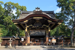 伏見城唐門・豊国神社唐門｜高解像度画像サイズ：5166 x 3444 pixels｜写真番号：1DXL7643｜撮影：Canon EOS-1D X