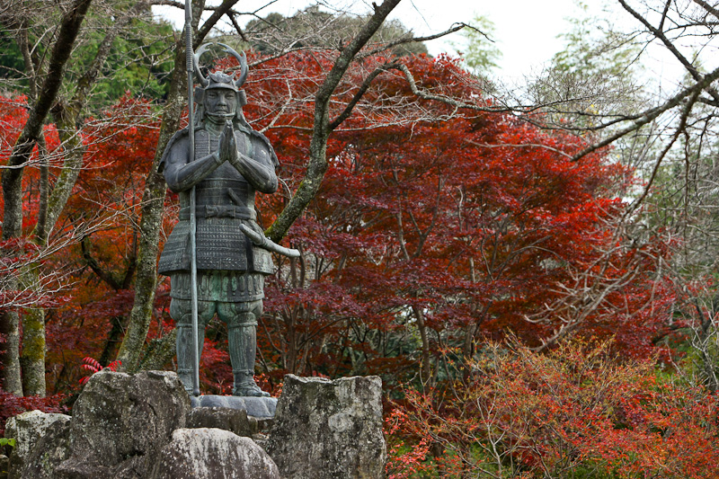 山中鹿之助幸盛銅像