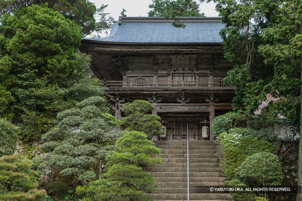 城安寺山門・松平直諒寄進