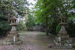 勝日高守神社・本丸跡（2011年） | 高解像度画像サイズ：4900 x 3267 pixels | 写真番号：1P3J3959 | 撮影：Canon EOS-1Ds Mark III