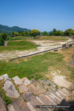 月山富田城山中御殿平 | 高解像度画像サイズ：4480 x 6720 pixels | 写真番号：5D4A0262 | 撮影：Canon EOS 5D Mark IV