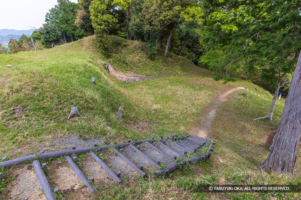 五箇篠山城主郭から副郭
