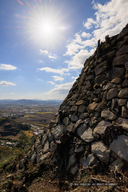 八幡山城出丸石垣東面｜高解像度画像サイズ：5464 x 8192 pixels｜写真番号：344A6010｜撮影：Canon EOS R5