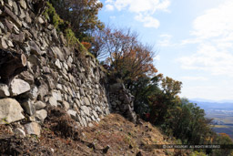 八幡山城西の丸石垣｜高解像度画像サイズ：8192 x 5464 pixels｜写真番号：344A6042｜撮影：Canon EOS R5