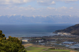 八幡山城北の丸から琵琶湖を望む|高解像度画像サイズ:6720 x 4480 pixels|写真番号:5D4A6368|撮影:Canon EOS 5D Mark IV