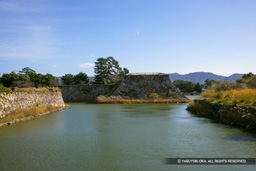 水堀 | 高解像度画像サイズ:4992 x 3328 pixels | 写真番号:VJ7Z4515 | 撮影:Canon EOS-1Ds Mark II