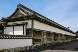 旧厚狭毛利家萩屋敷長屋 | 高解像度画像サイズ：4833 x 3222 pixels | 写真番号：VJ7Z4580 | 撮影：Canon EOS-1Ds Mark II
