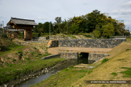 萩城 北の総門 | 高解像度画像サイズ：4992 x 3328 pixels | 写真番号：VJ7Z4654 | 撮影：Canon EOS-1Ds Mark II