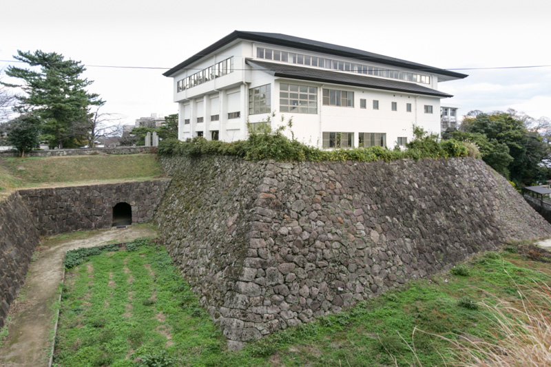 本丸空堀跡