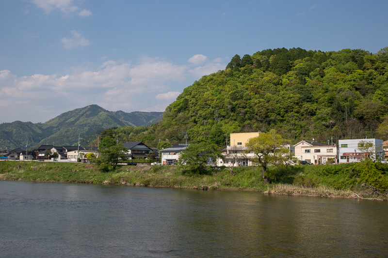 聖山城と揖保川