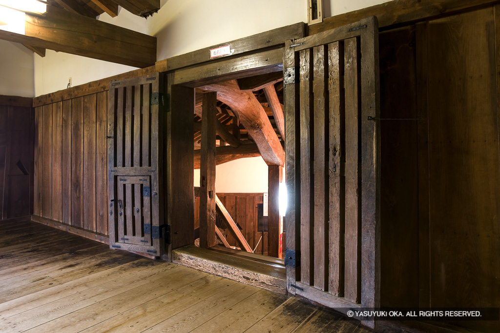 天守1階の扉