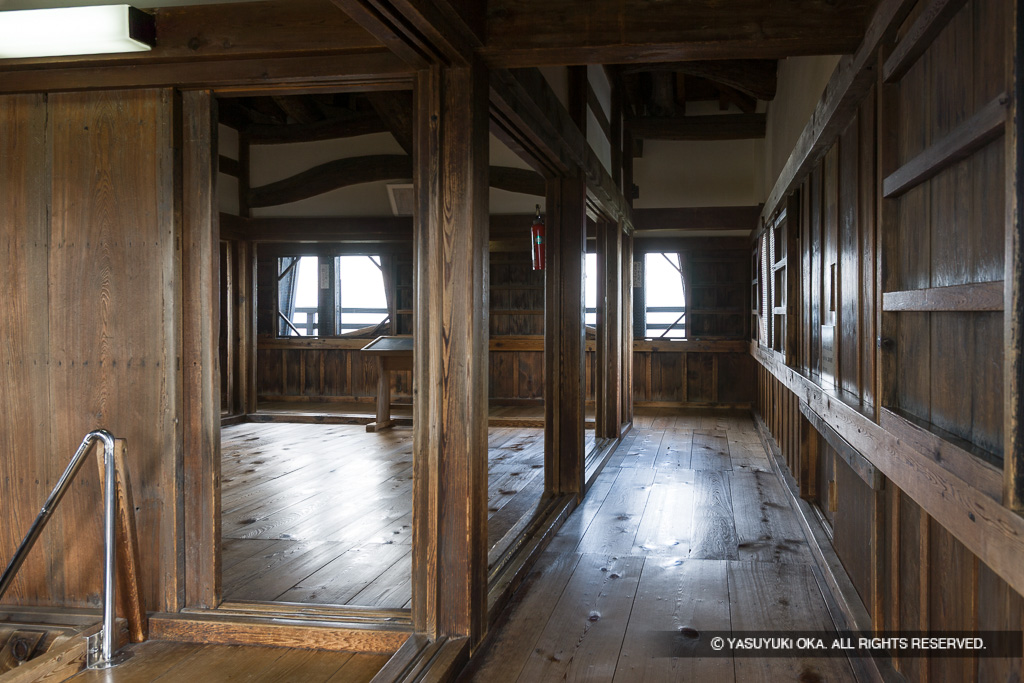 天守3階・武者走り