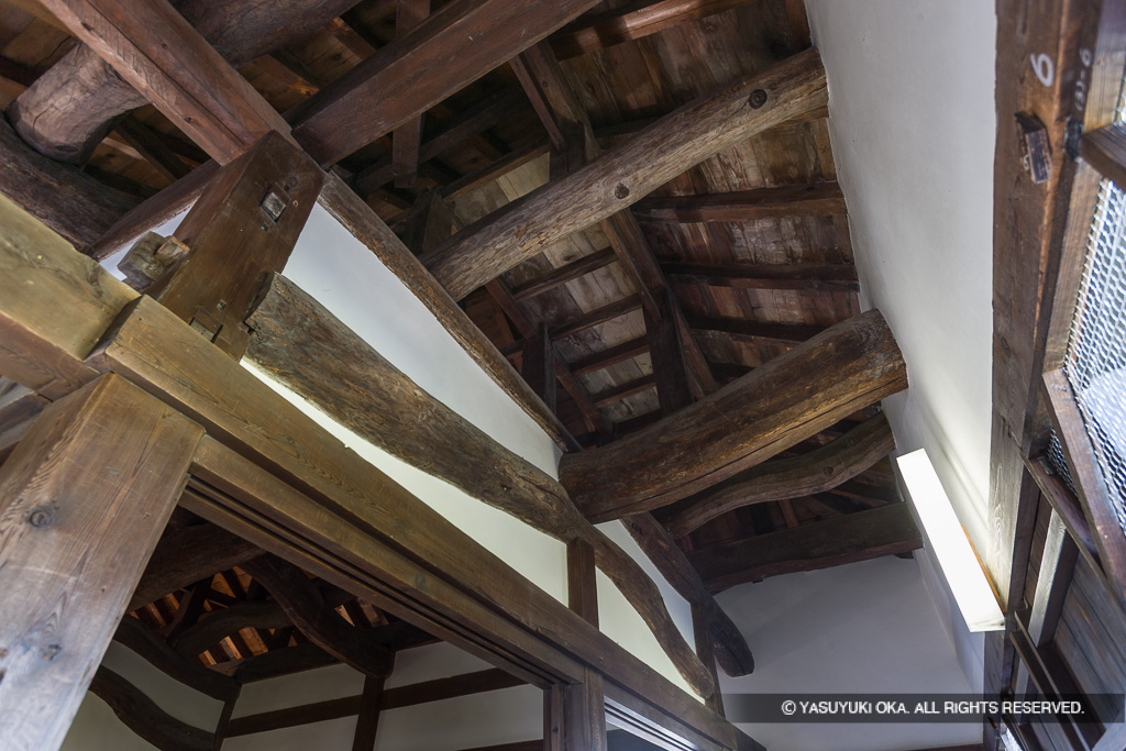 石打棚・天守3階天井