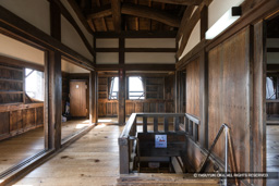 階段・天守3階 | 高解像度画像サイズ：4876 x 3251 pixels | 写真番号：VJ7Z6872 | 撮影：Canon EOS-1Ds Mark II