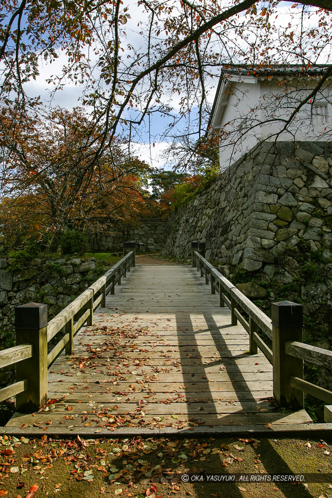 彦根城西の丸と人質郭を結ぶ橋