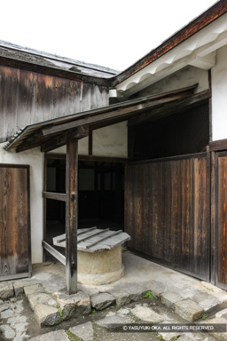 馬屋の井戸 | 高解像度画像サイズ：3729 x 5594 pixels | 写真番号：1P3J1329 | 撮影：Canon EOS-1Ds Mark III