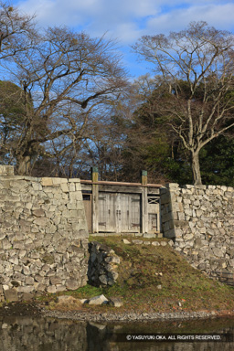 山崎口門 | 高解像度画像サイズ:3744 x 5616 pixels | 写真番号:1P3J2917 | 撮影:Canon EOS-1Ds Mark III