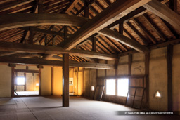 西の丸三重櫓多聞櫓1階内部 | 高解像度画像サイズ：5616 x 3744 pixels | 写真番号：1P3J7439 | 撮影：Canon EOS-1Ds Mark III