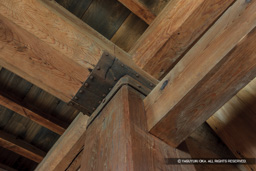 西の丸三重櫓2階 | 高解像度画像サイズ：5616 x 3744 pixels | 写真番号：1P3J7466 | 撮影：Canon EOS-1Ds Mark III