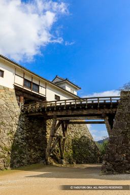 天秤櫓と廊下橋・西から | 高解像度画像サイズ：4480 x 6720 pixels | 写真番号：5D4A5412 | 撮影：Canon EOS 5D Mark IV