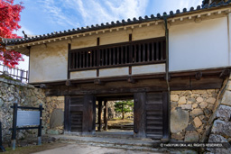 太鼓門櫓の左右の鏡石 | 高解像度画像サイズ：8192 x 5464 pixels | 写真番号：6F1A6500 | 撮影：Canon EOS R5m2