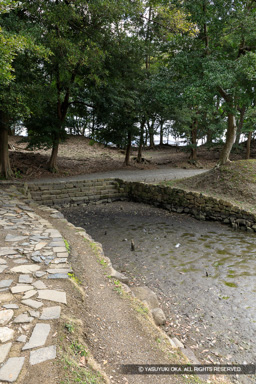 玄宮園船小屋跡 | 高解像度画像サイズ：4140 x 6210 pixels | 写真番号：5D4A5695 | 撮影：Canon EOS 5D Mark IV