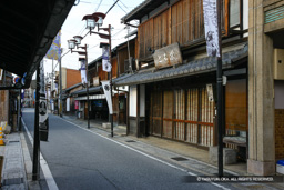 花しょうぶ通り付近街並み | 高解像度画像サイズ：5616 x 3744 pixels | 写真番号：1P3J2977 | 撮影：Canon EOS-1Ds Mark III