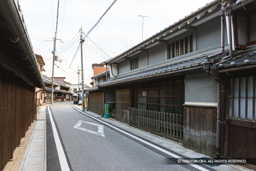 花しょうぶ通り街並み | 高解像度画像サイズ：5469 x 3646 pixels | 写真番号：1P3J2994 | 撮影：Canon EOS-1Ds Mark III